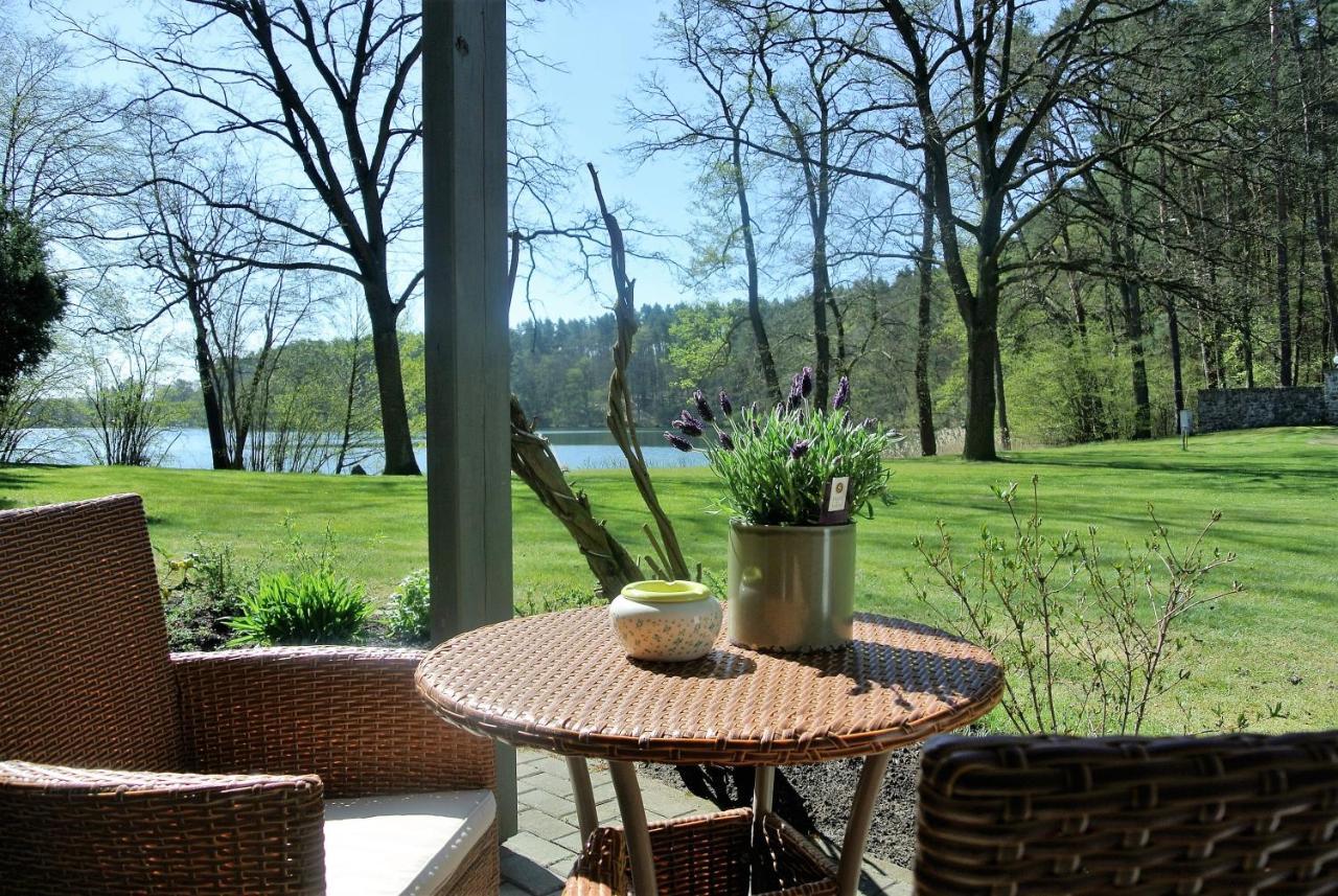 Seehotel Lindenhof Lychen Buitenkant foto