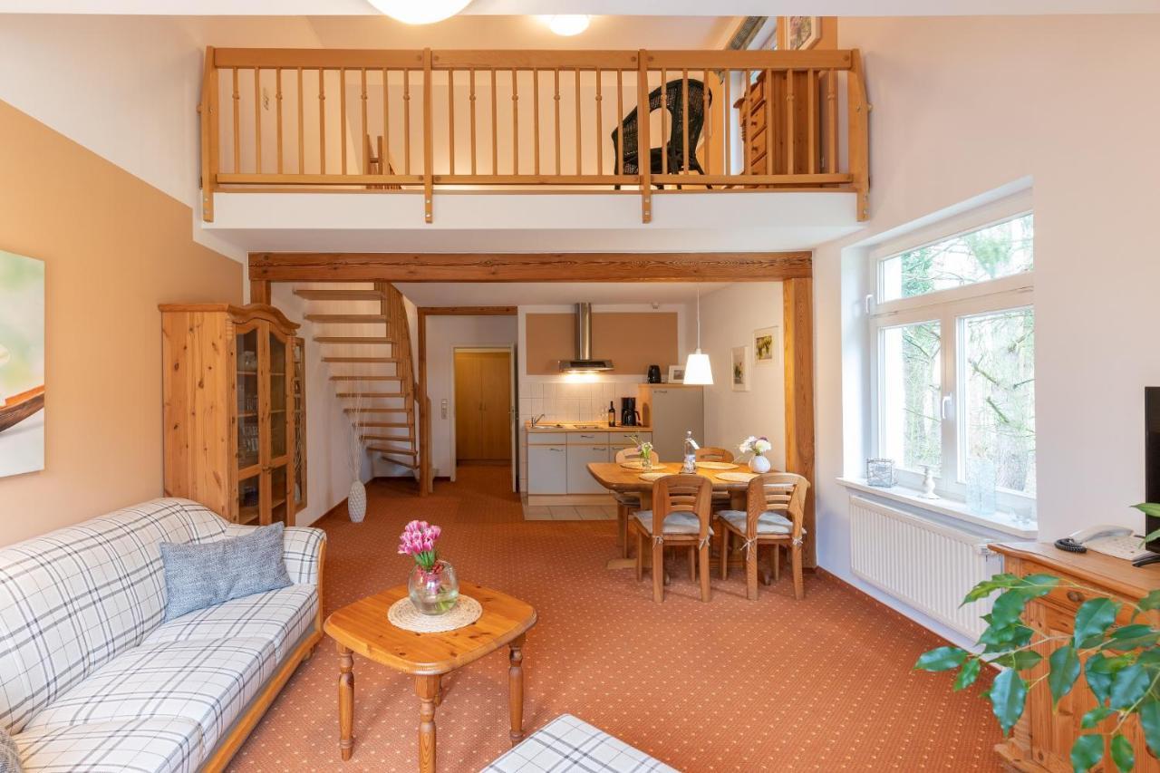 Seehotel Lindenhof Lychen Buitenkant foto