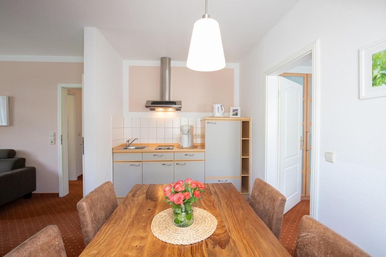 Seehotel Lindenhof Lychen Buitenkant foto