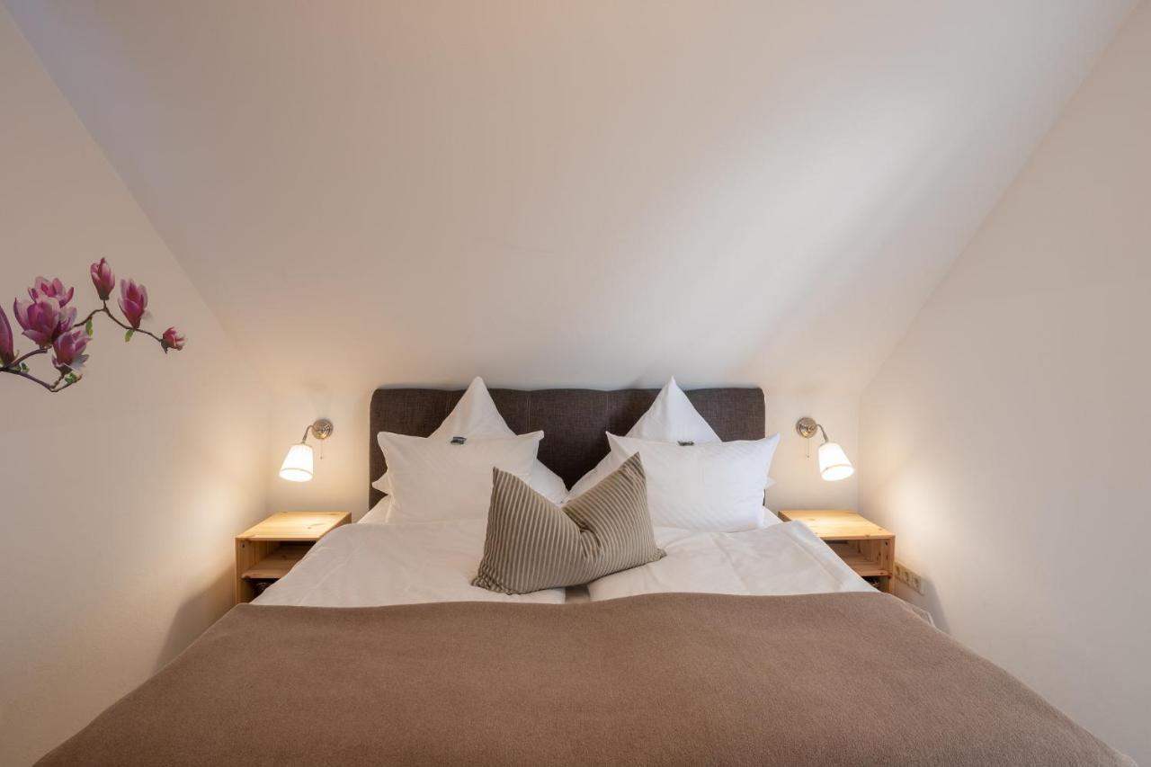 Seehotel Lindenhof Lychen Buitenkant foto