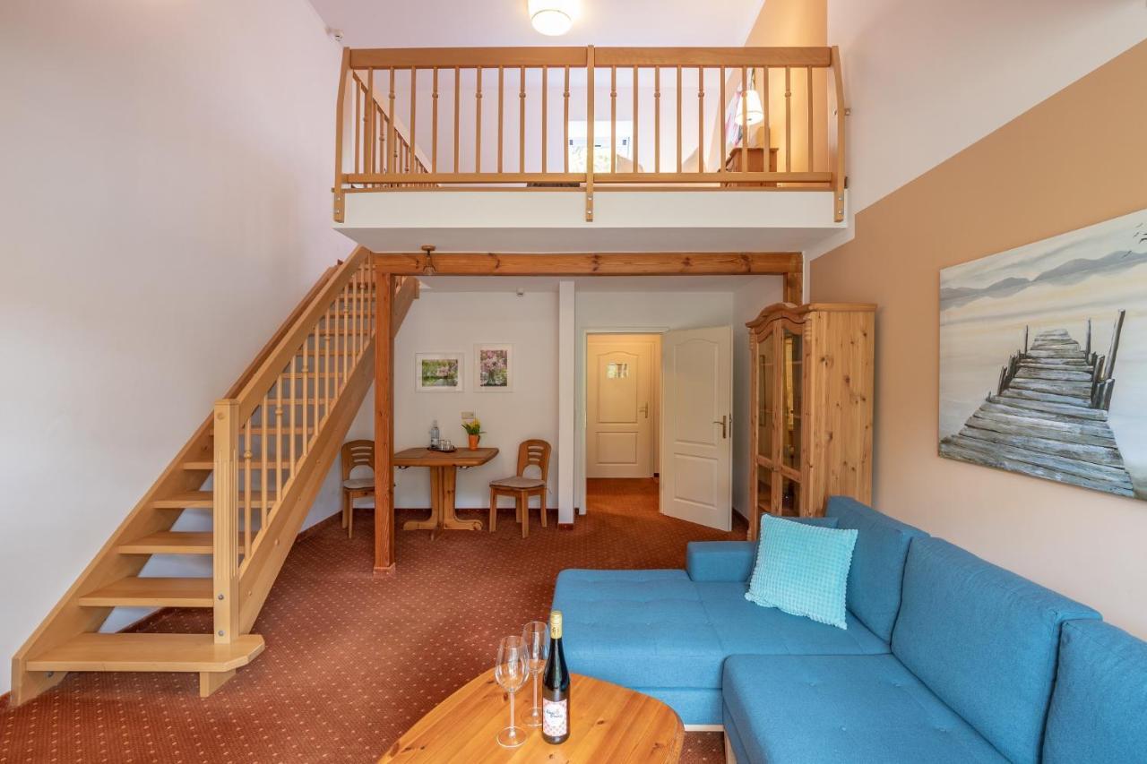 Seehotel Lindenhof Lychen Buitenkant foto