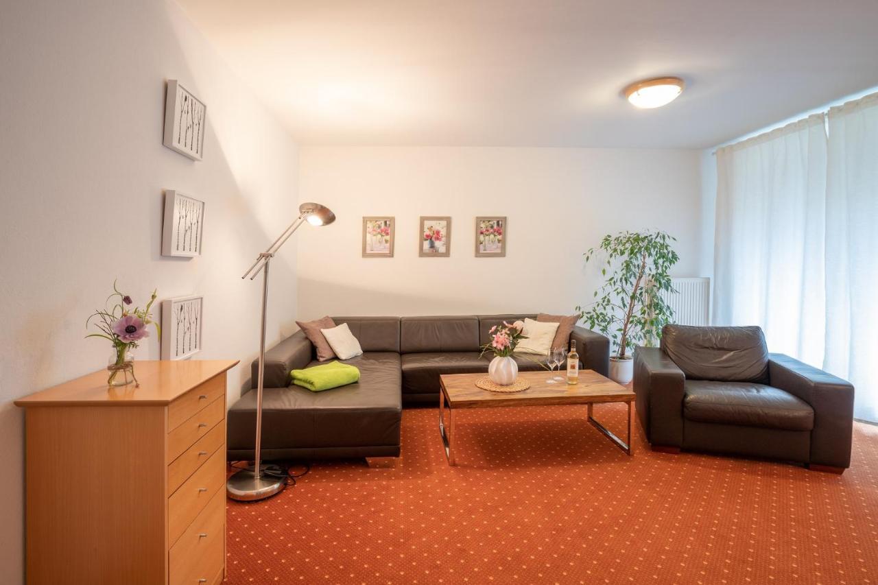 Seehotel Lindenhof Lychen Buitenkant foto
